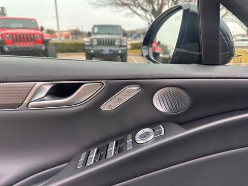 Used 2025 Genesis G80 3.5T Sport image 23