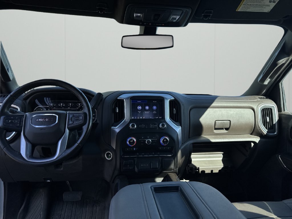 Used 2022 GMC Sierra 1500 SLT w/ SLT Premium Package AWD/4WD image 12