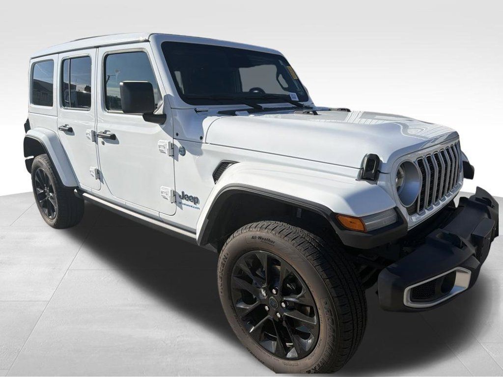 Used 2025 Jeep Wrangler Unlimited Sahara w/ Safety Group AWD/4WD image 22