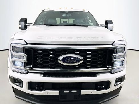 New 2026 Ford F450 Platinum w/ FX4 Off-Road Package image 2
