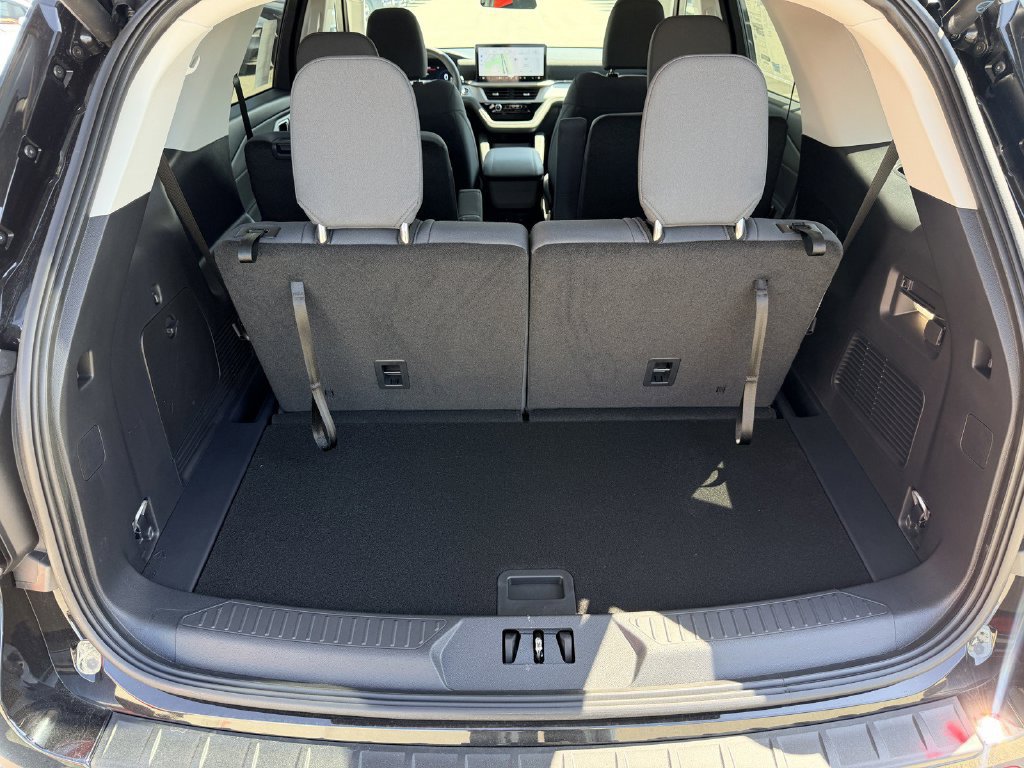 New 2026 Ford Explorer Active RWD image 15