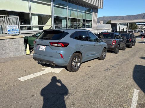 Used 2023 Ford Escape ST-Line Select w/ Tech Pack #1 image 6