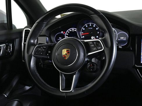 Certified 2020 Porsche Cayenne image 12