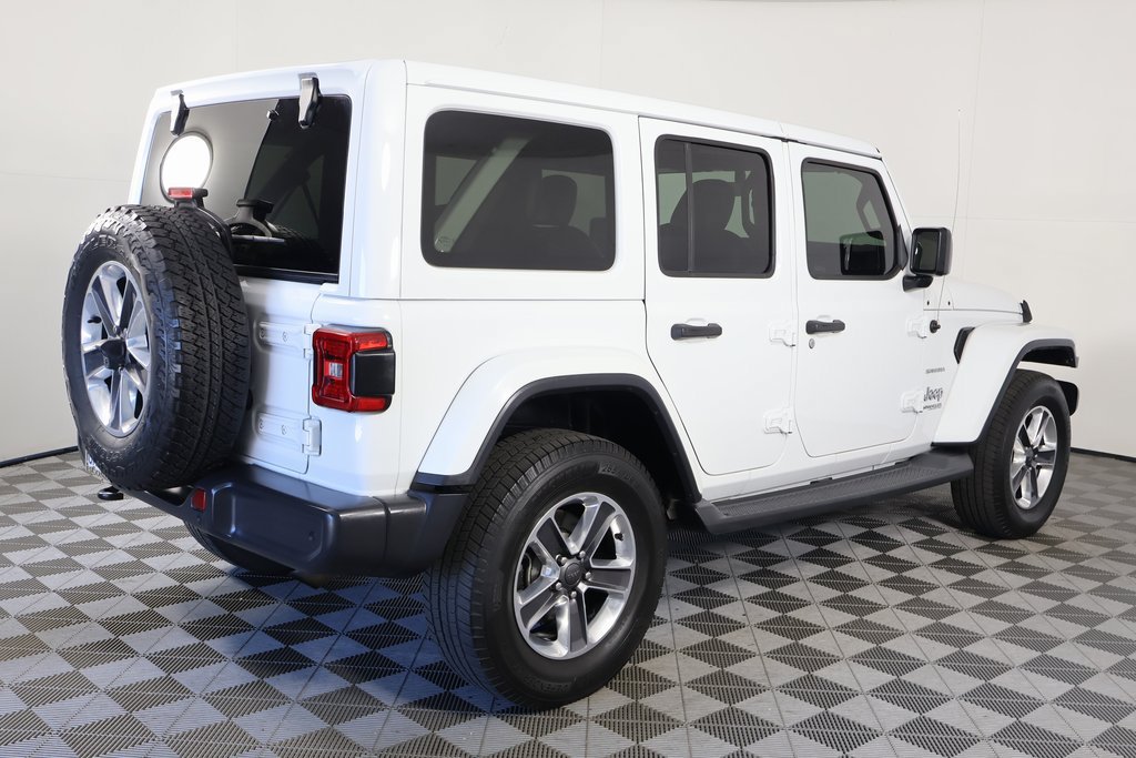 Used 2018 Jeep Wrangler Unlimited Sahara AWD/4WD image 4