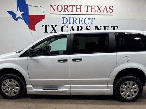 Used 2019 Dodge Grand Caravan SE w/ Power Convenience Group I image 10