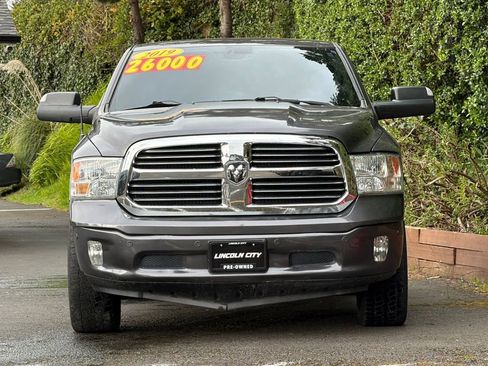 Used 2019 RAM 1500 Big Horn image 9