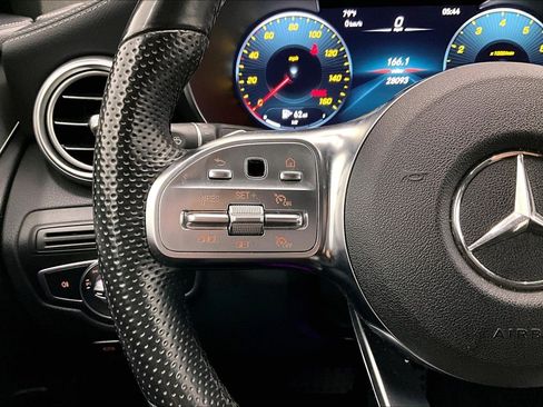 Used 2023 Mercedes-Benz GLC 300 4MATIC Coupe image 21