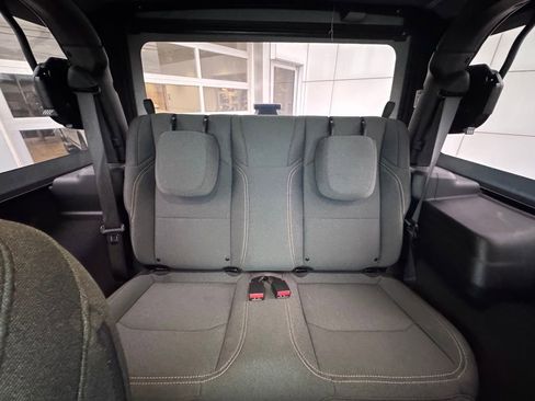 Used 2025 Jeep Wrangler Sport image 20
