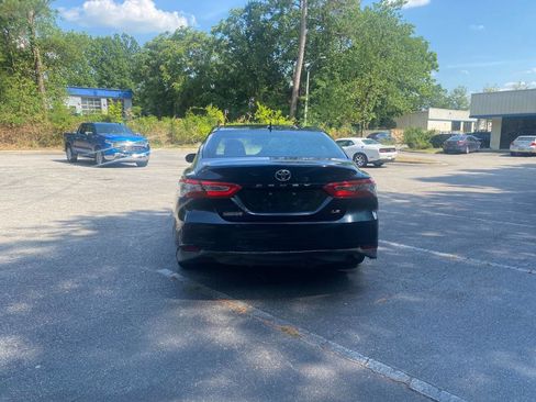 Used 2019 Toyota Camry LE w/ Convenience Package FWD image 6