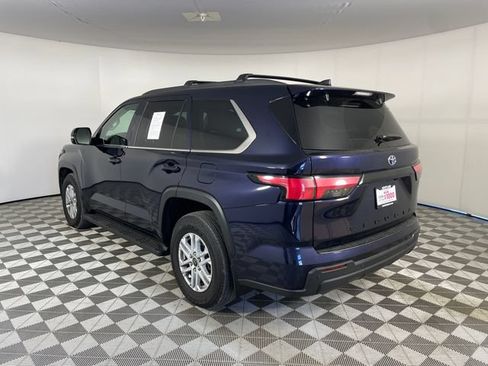 Used 2024 Toyota Sequoia SR5 w/ SR5 Premium Package AWD/4WD image 14
