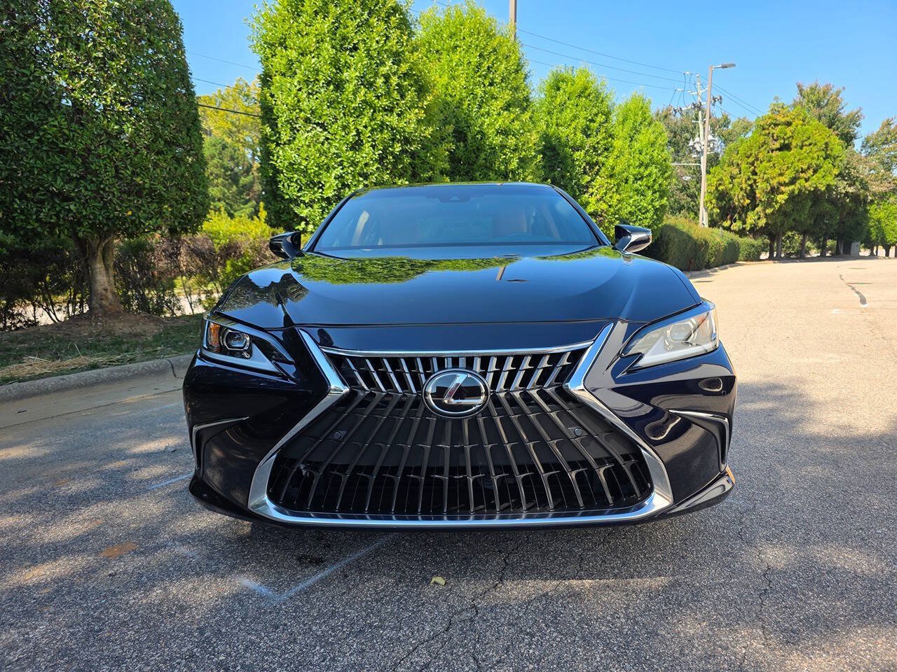 Used 2024 Lexus ES 300h w/ Premium Package FWD image 8