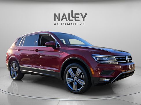 Used 2018 Volkswagen Tiguan SEL Premium image 8