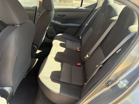 Used 2025 Nissan Sentra SV image 33