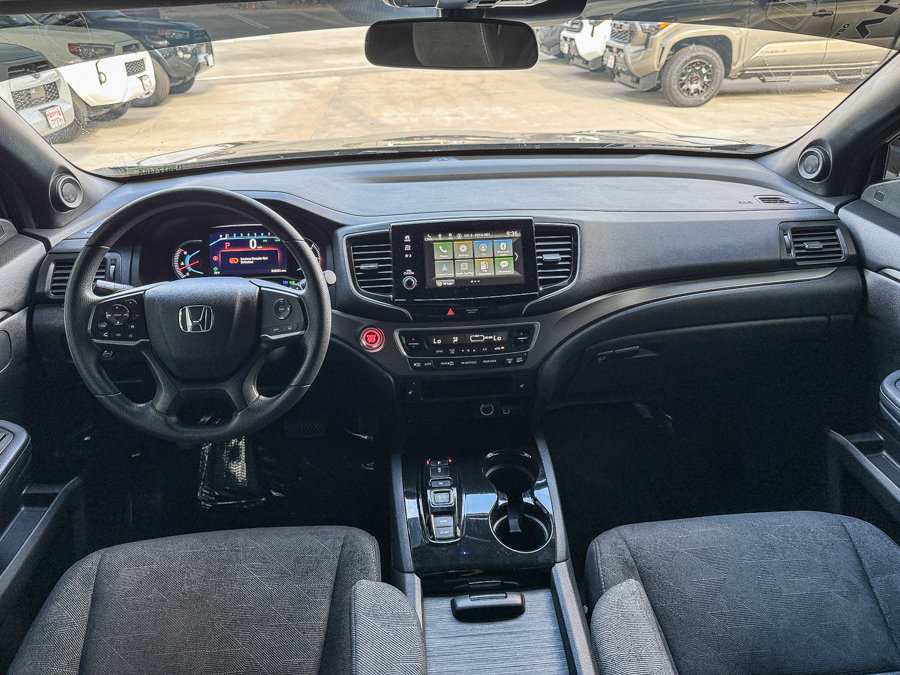 Used 2022 Honda Pilot Sport image 11
