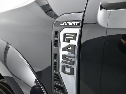 Used 2023 Ford F450 Lariat w/ FX4 Off-Road Package image 10