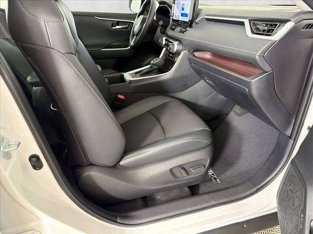 Used 2025 Toyota RAV4 Limited FWD image 14