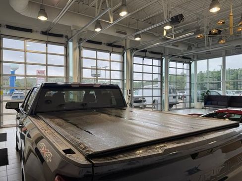 Used 2022 Chevrolet Silverado 1500 RST AWD/4WD image 35