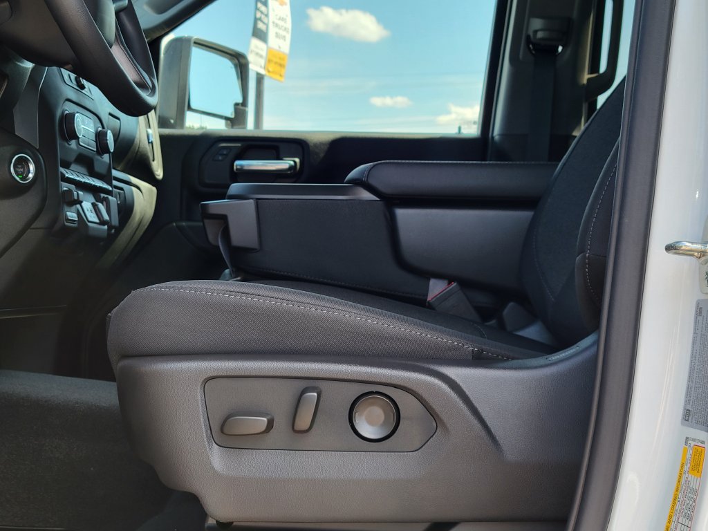 New 2026 Chevrolet Silverado 2500 Custom w/ Custom Value Package AWD/4WD image 23