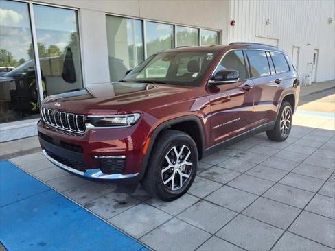 Used 2024 Jeep Grand Cherokee L Limited w/ Luxury Tech Group II AWD/4WD image 32