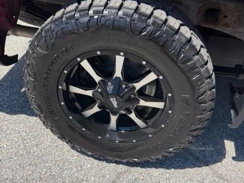 Used 2022 Chevrolet Silverado 1500 RST w/ Safety Package AWD/4WD image 12