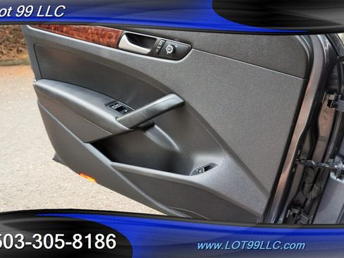 Used 2013 Volkswagen Passat TDI SEL Premium FWD image 26