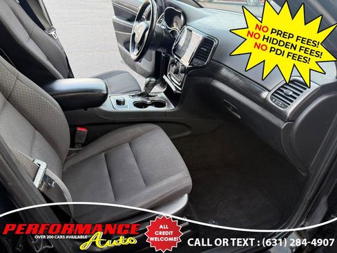 Used 2020 Jeep Grand Cherokee Laredo image 8