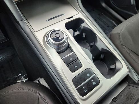 Used 2023 Ford Explorer XLT RWD image 24