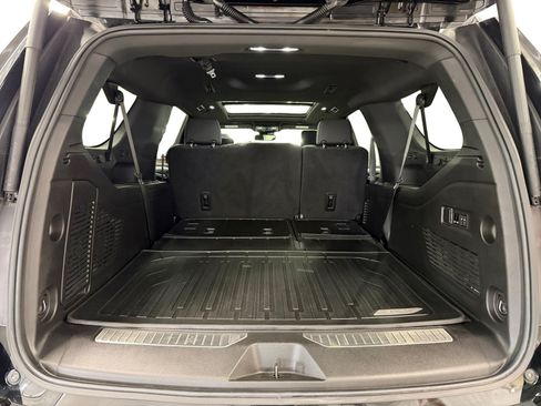 Used 2024 GMC Yukon XL Denali AWD/4WD image 33