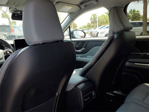 Certified 2021 Lincoln Corsair Standard image 17