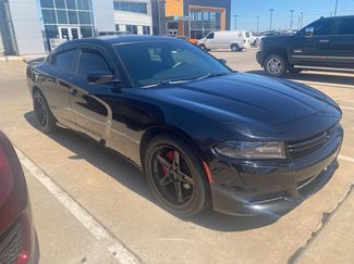 Used 2017 Dodge Charger SE w/ Blacktop Package video 1