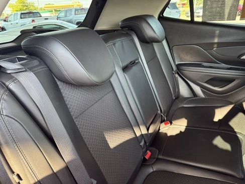 Used 2019 Buick Encore Preferred image 38