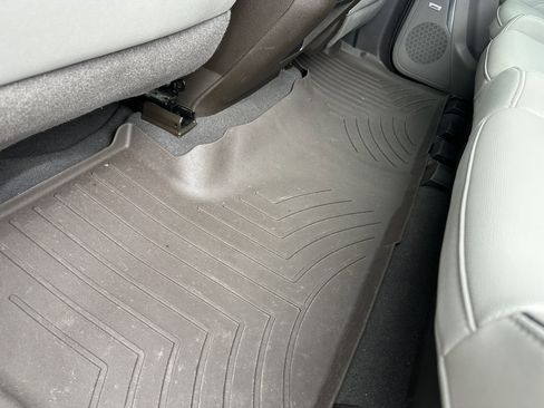 Used 2022 GMC Yukon SLT image 23