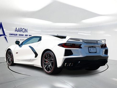 Used 2023 Chevrolet Corvette Stingray Premium Conv w/ Z51 Performance Package RWD image 2