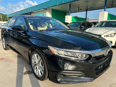 Used 2018 Honda Accord LX image 7