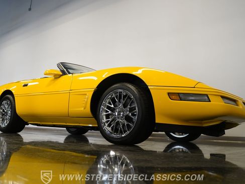 Used 1996 Chevrolet Corvette Convertible image 40