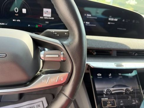 Used 2024 Lucid Air Touring AWD/4WD image 17