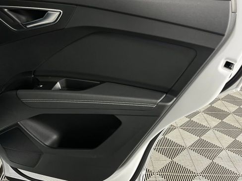 Used 2024 Audi Q4 e-tron Premium Plus w/ Premium Plus image 28