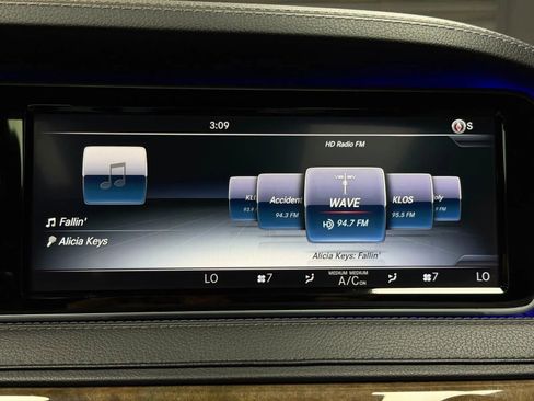 Used 2017 Mercedes-Benz S 550 4MATIC Sedan image 61