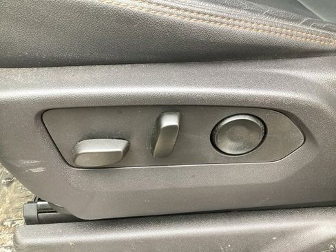 Used 2024 GMC Sierra 1500 AT4 w/ Technology Package image 21