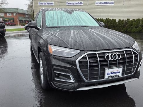 Used 2021 Audi Q5 2.0T Premium w/ Convenience Package image 4