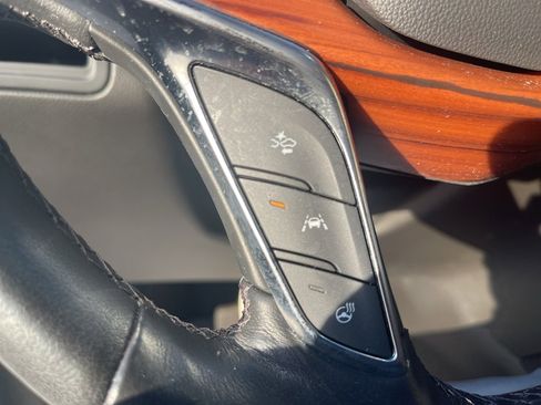 Used 2023 Cadillac XT5 Premium Luxury image 28