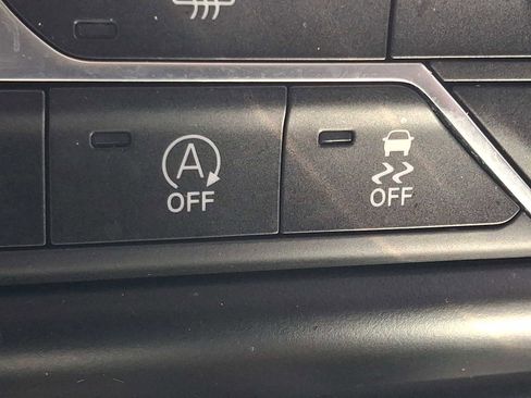 Used 2022 Jeep Wrangler Unlimited Sport AWD/4WD image 25