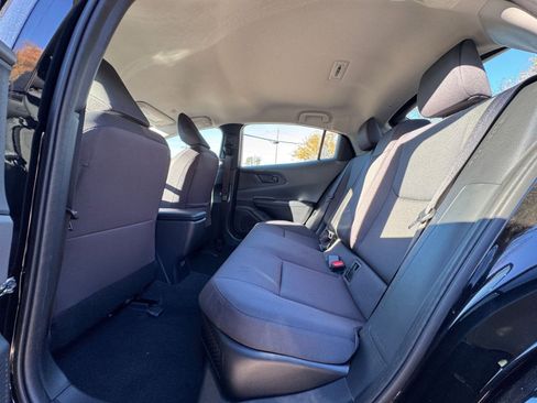 Used 2025 Toyota Prius LE image 21