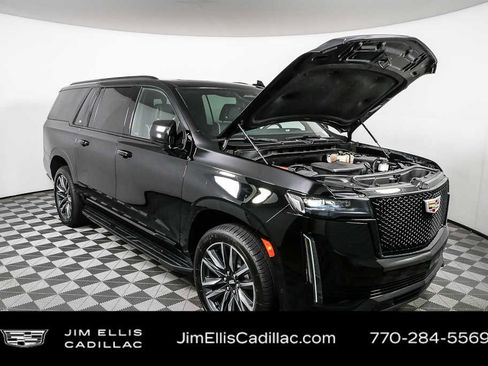 Used 2024 Cadillac Escalade ESV Sport image 38