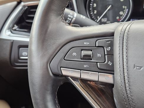 Certified 2023 Cadillac XT6 Premium Luxury w/ Platinum Package image 24