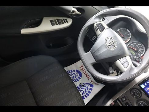 Used 2012 Toyota Corolla S image 18