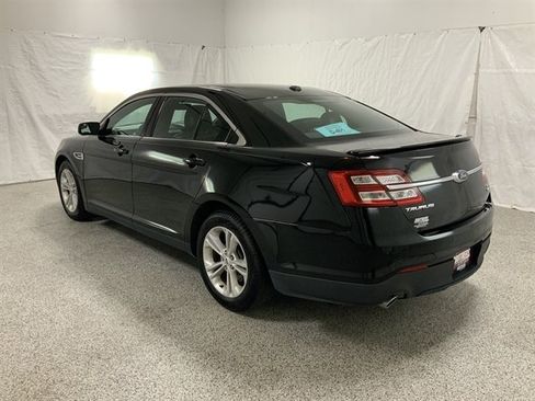 Used 2018 Ford Taurus SEL w/ Equipment Group 201A AWD/4WD image 7