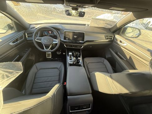 New 2026 Volkswagen Atlas Cross Sport SEL R-Line image 9