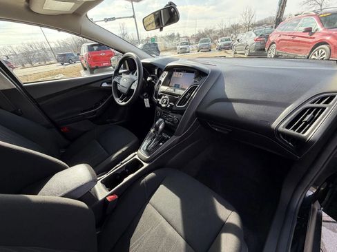 Used 2018 Ford Focus SEL image 14