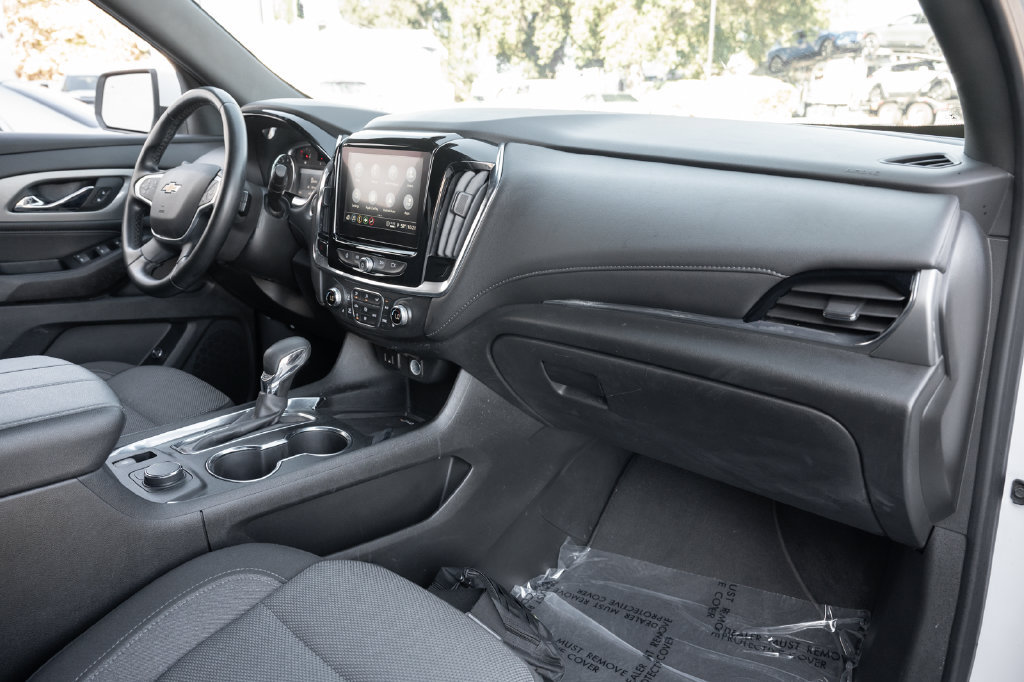 Used 2023 Chevrolet Traverse LT FWD image 41